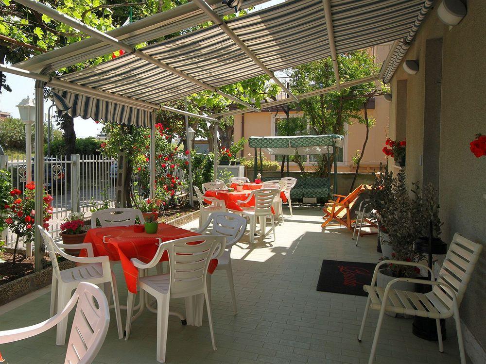 Villa Lauda B&B Rimini Exteriér fotografie